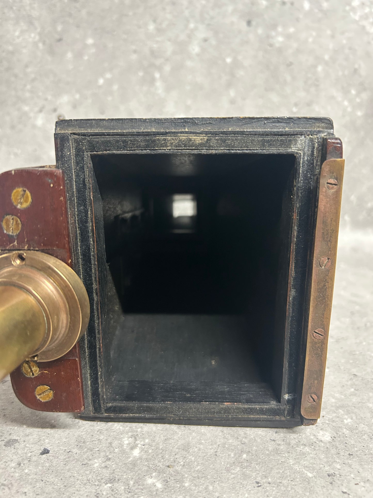 Dobbie-McInnes Hopkinson Flashlight Indicator with Photographic Hood