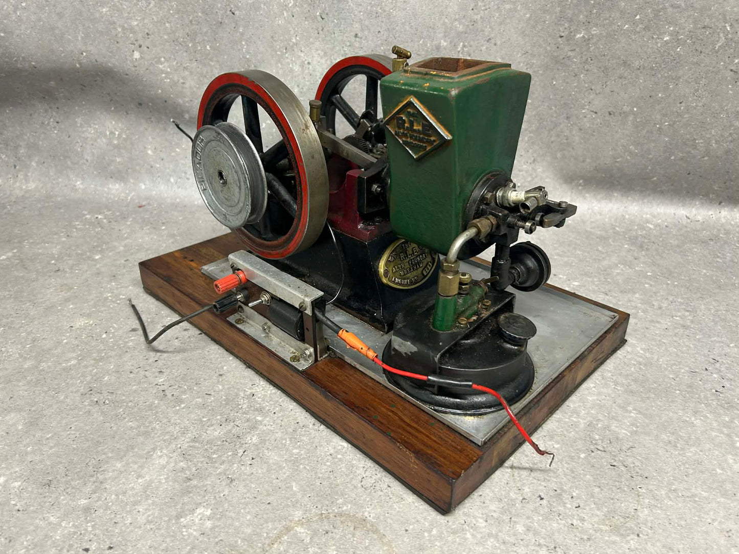 Alyn Foundry R.L.E. Model Hit & Miss O/C Engine