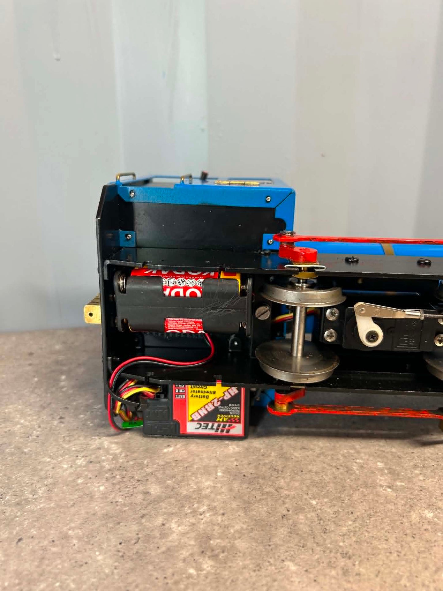 Cheddar Models “Iver” 32mm Gas-Fired Locomotive w/ Tender & Radio Control
