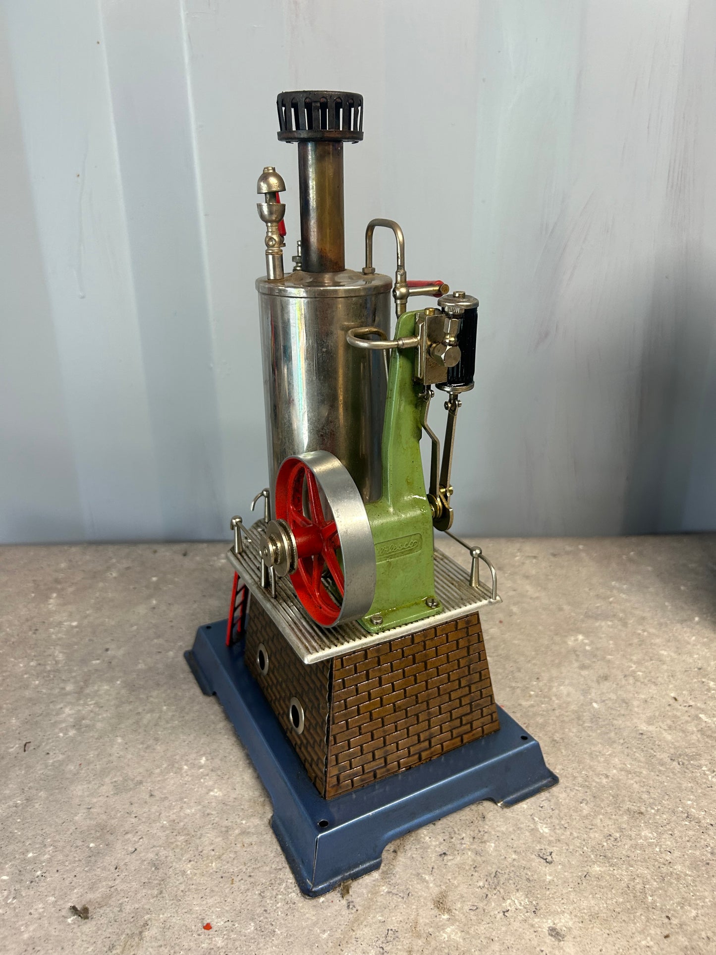 Wilesco D45 Vertical Engine
