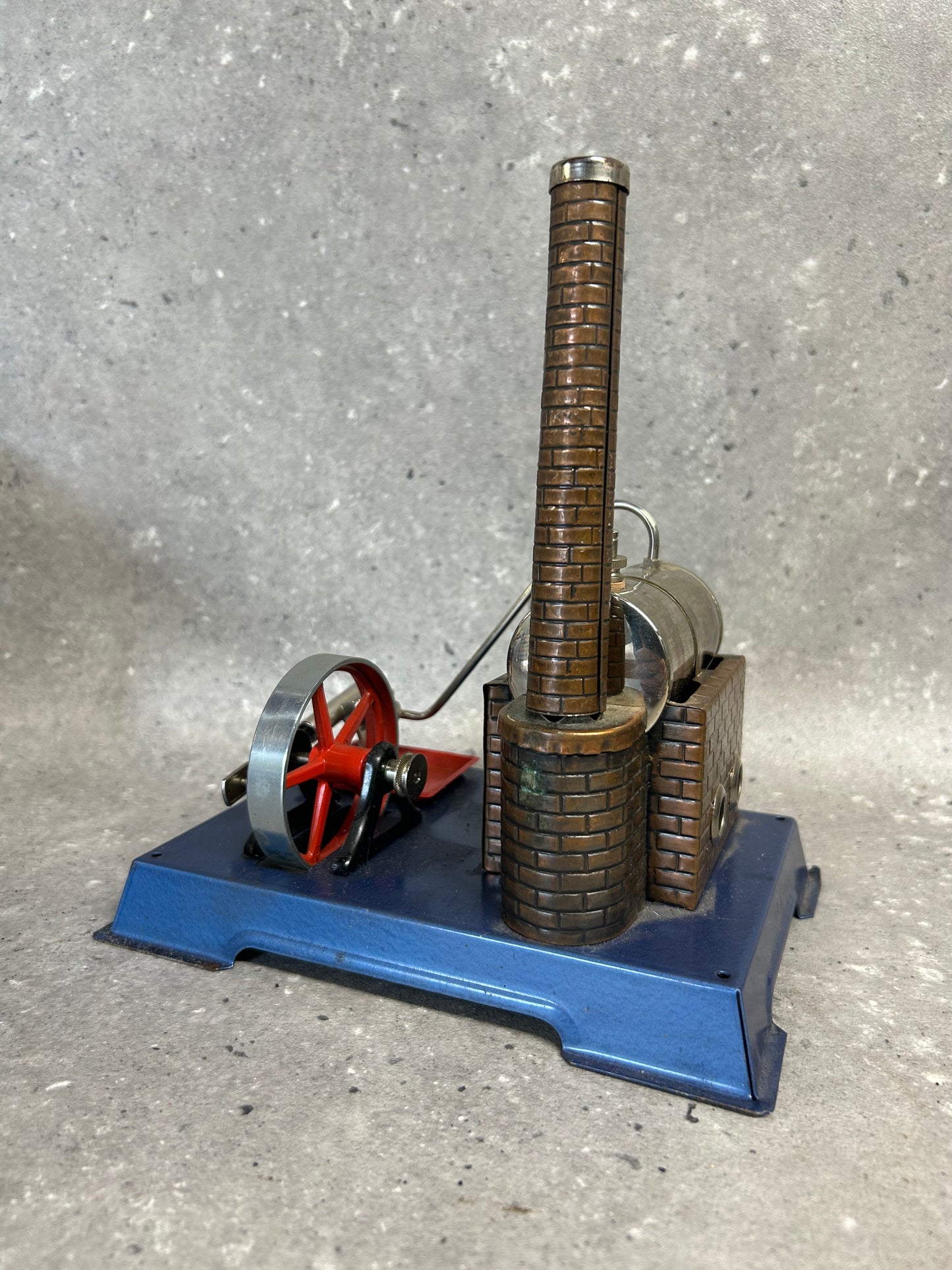Early Wilesco D4 Stationary Engine