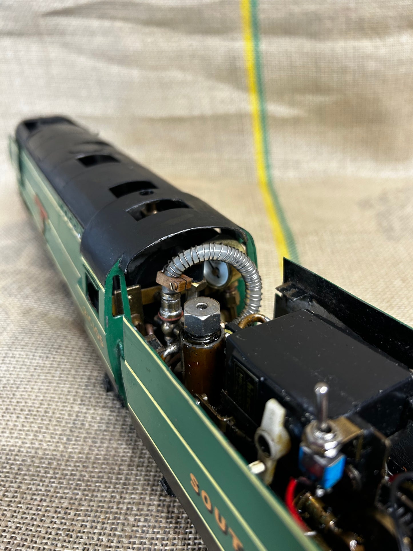 O Gauge Live Steam SR Bulleid Battle of Britain ‘Barnstaple’ 21C105 RC