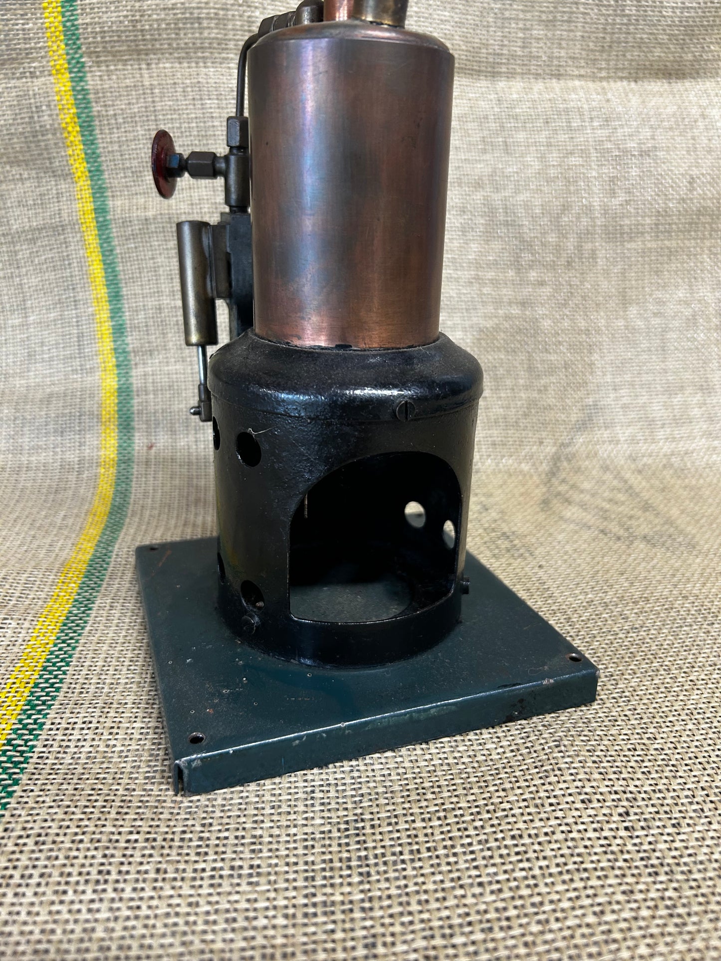 Wilson Bros. (1948) Vertical Steam Engine