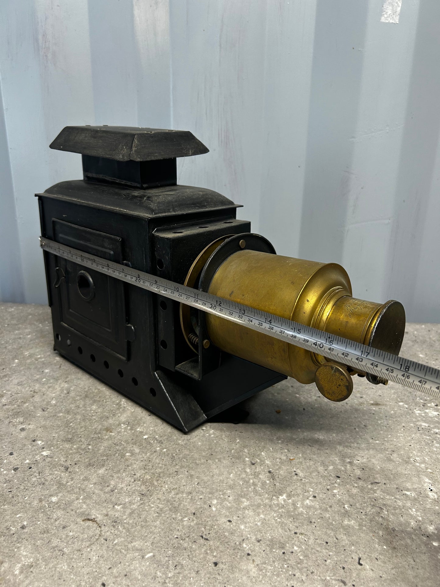 H. Husbands & Sons (Bristol) Magic Lantern Projector