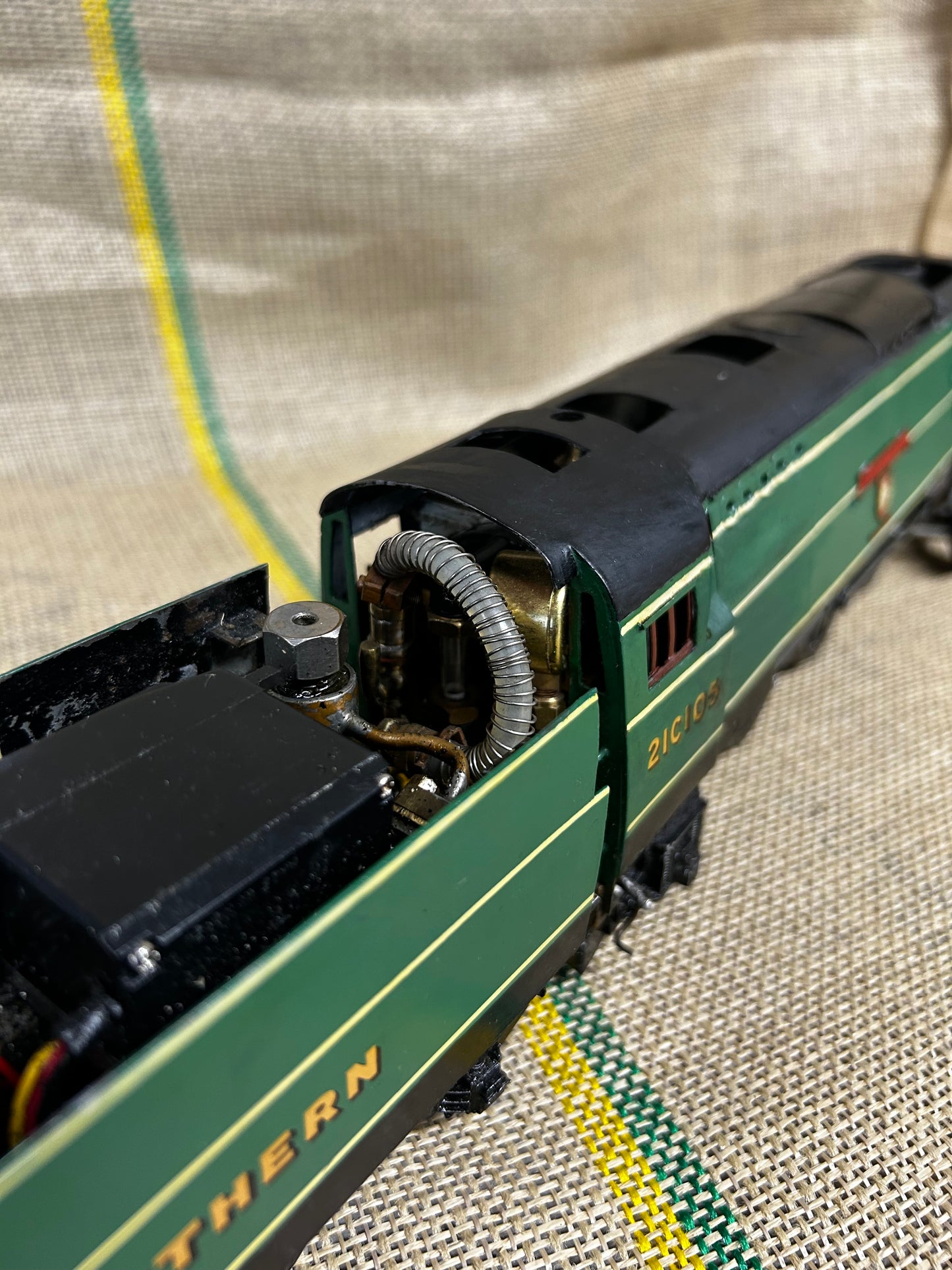 O Gauge Live Steam SR Bulleid Battle of Britain ‘Barnstaple’ 21C105 RC