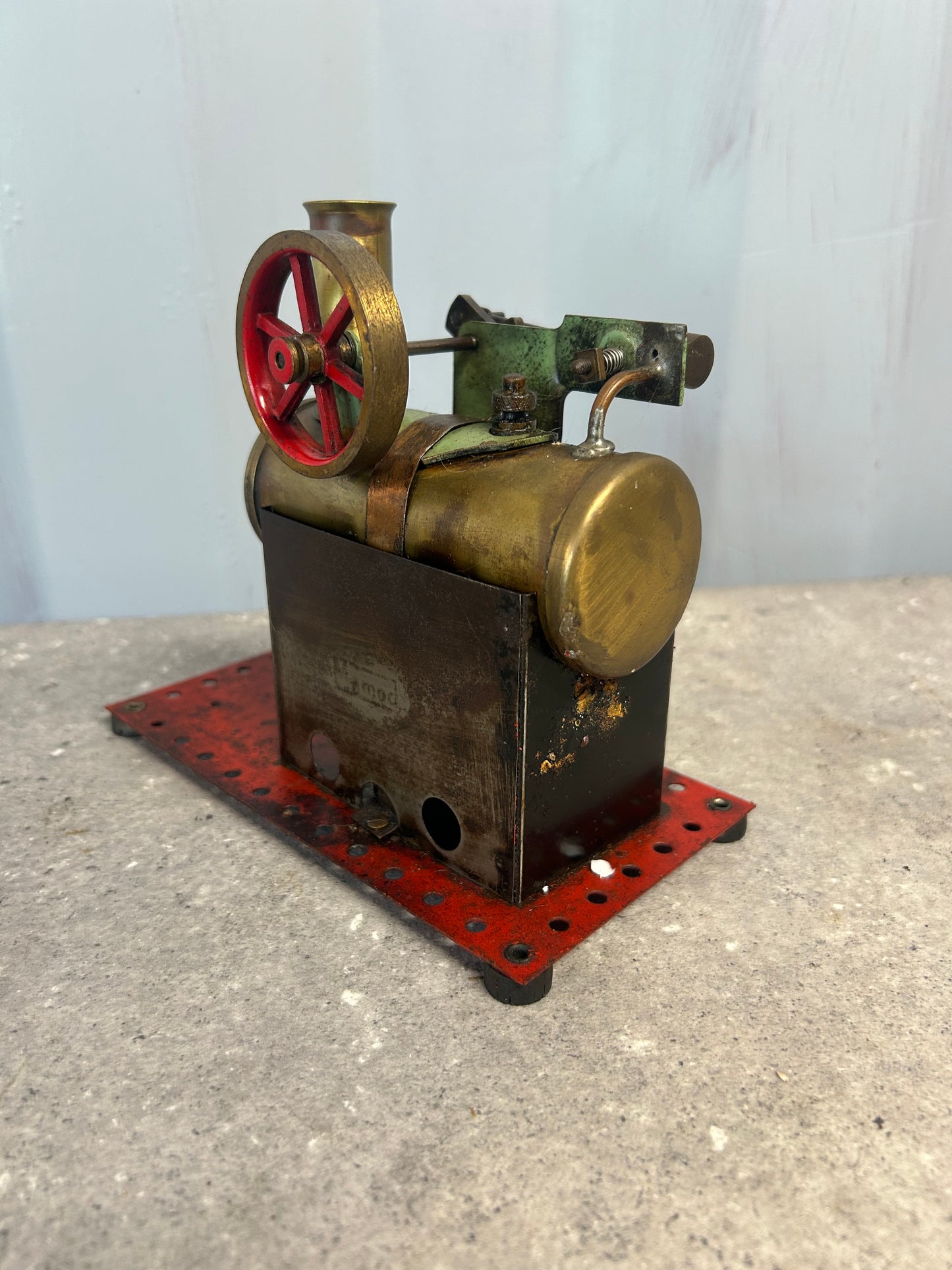 Early Mamod Minor (MM2) Brass Flywheel/ Flat-Base Stationary Engine