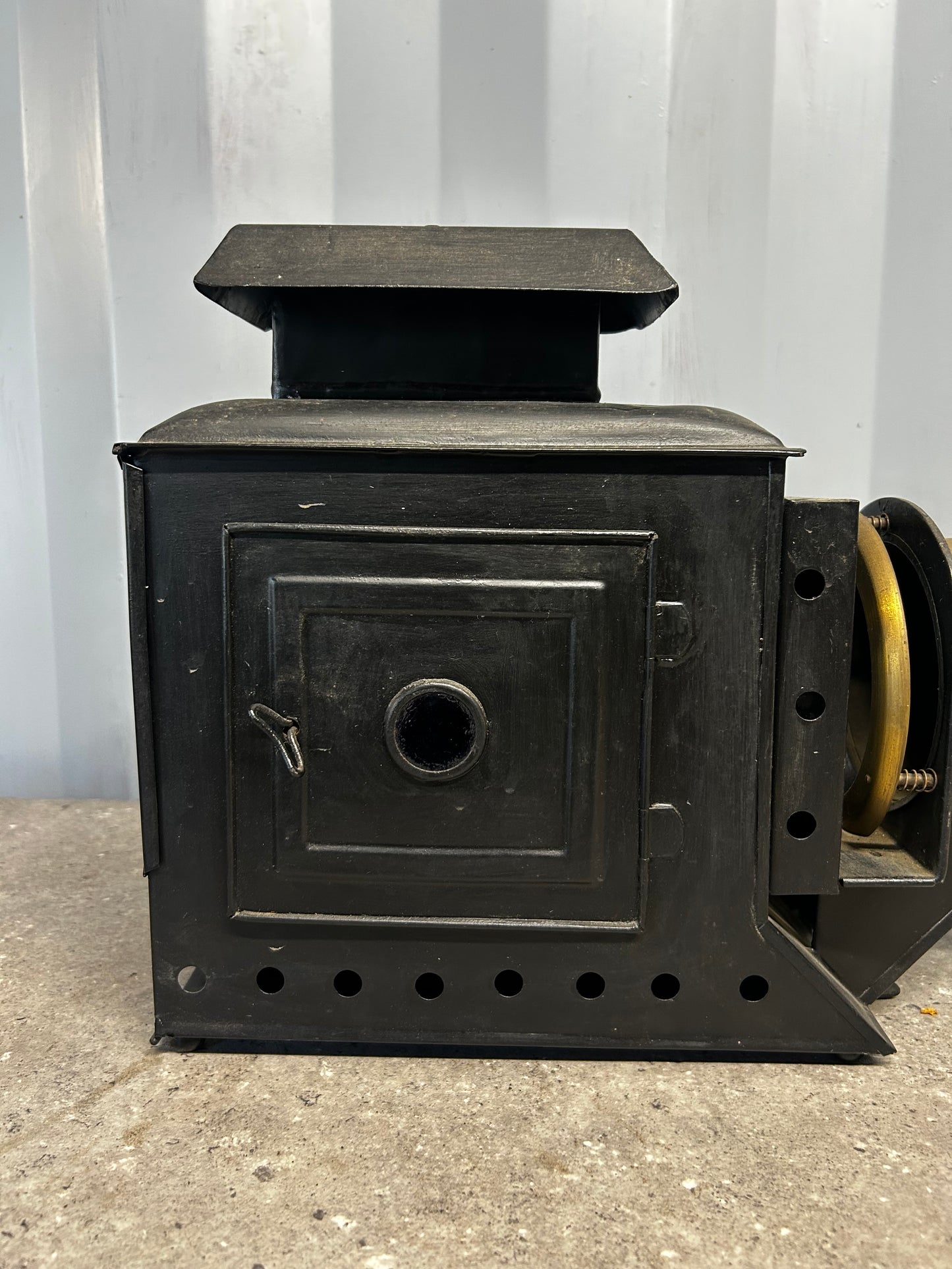 H. Husbands & Sons (Bristol) Magic Lantern Projector
