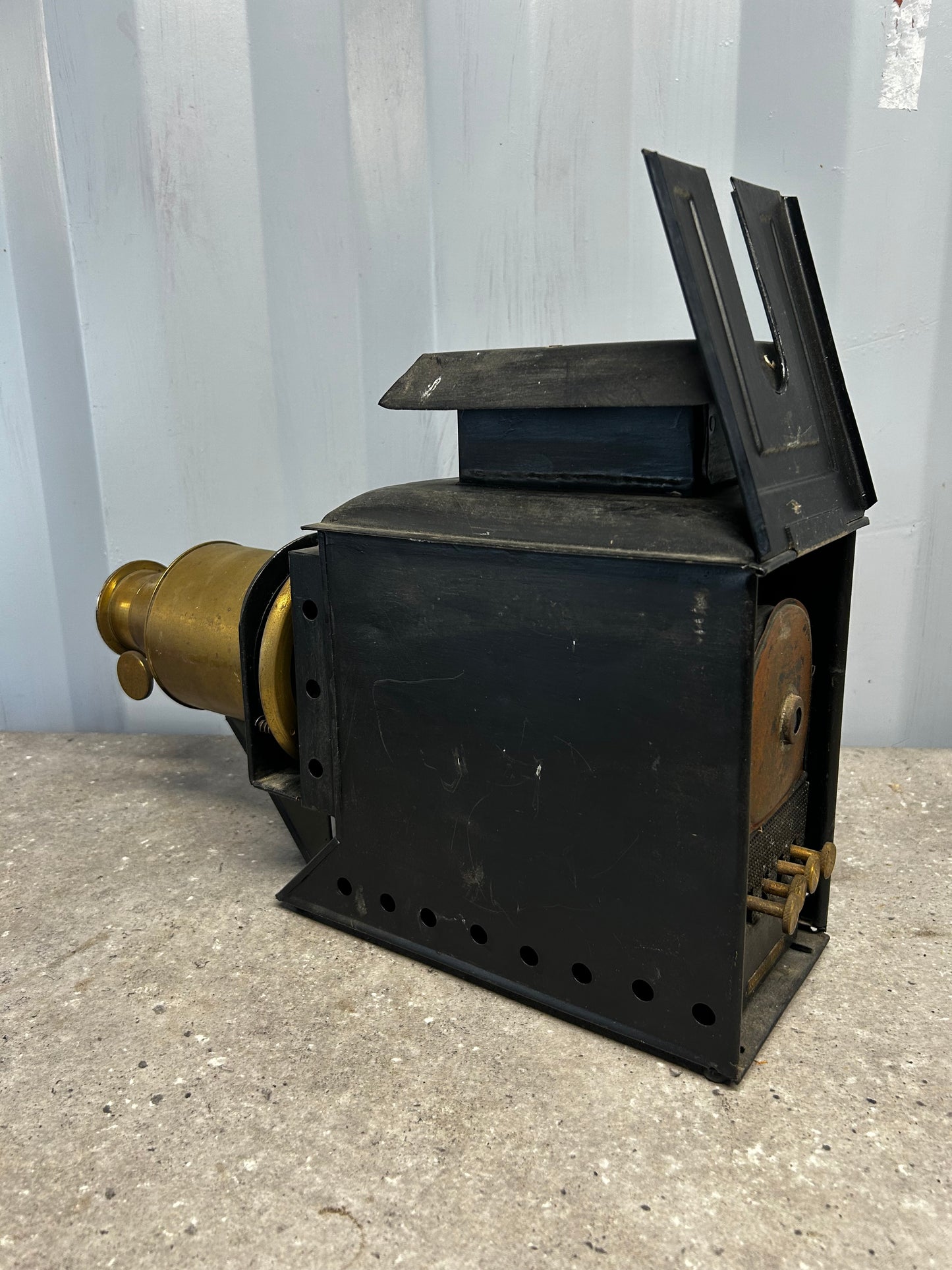 H. Husbands & Sons (Bristol) Magic Lantern Projector