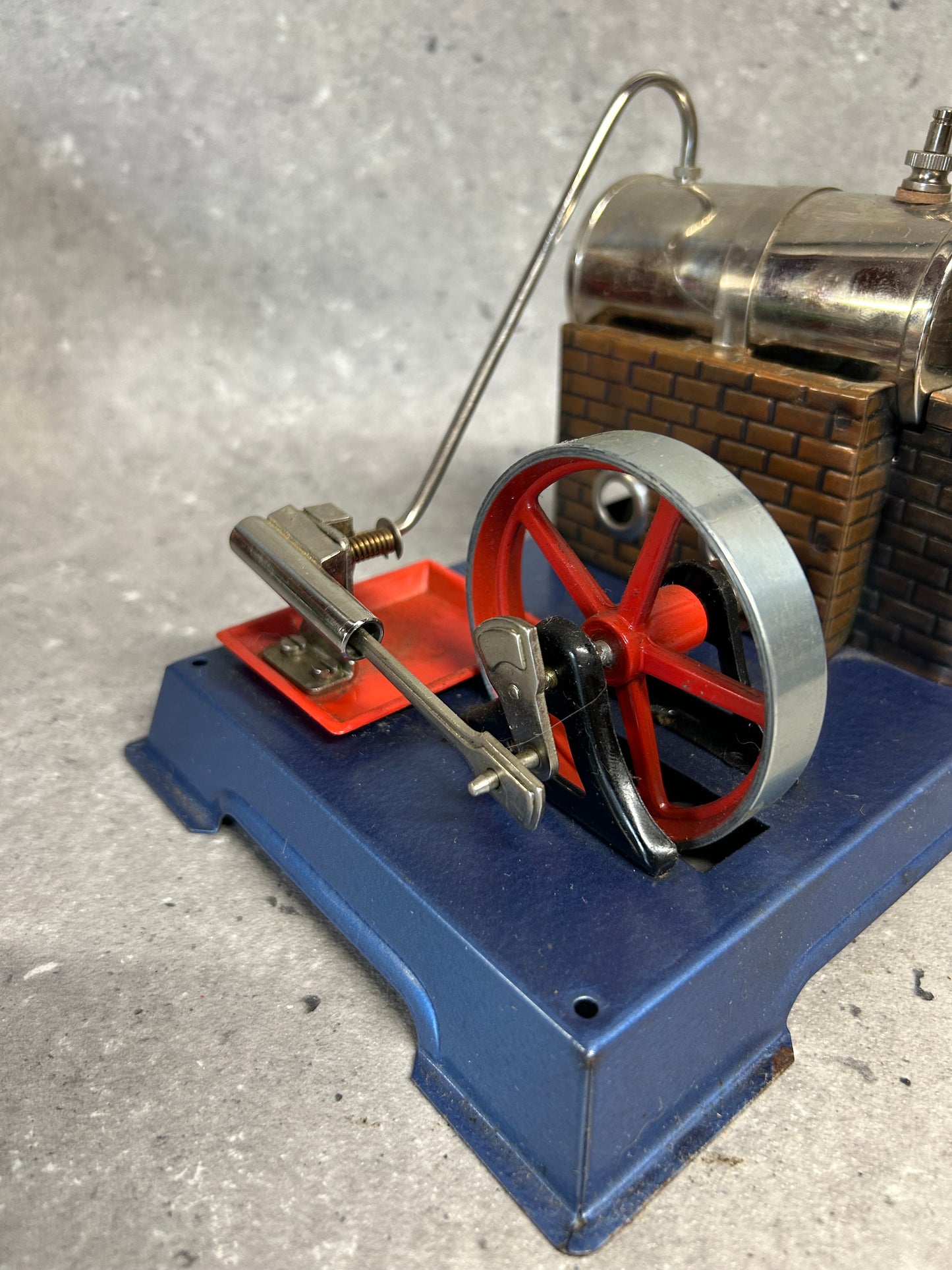 Early Wilesco D4 Stationary Engine