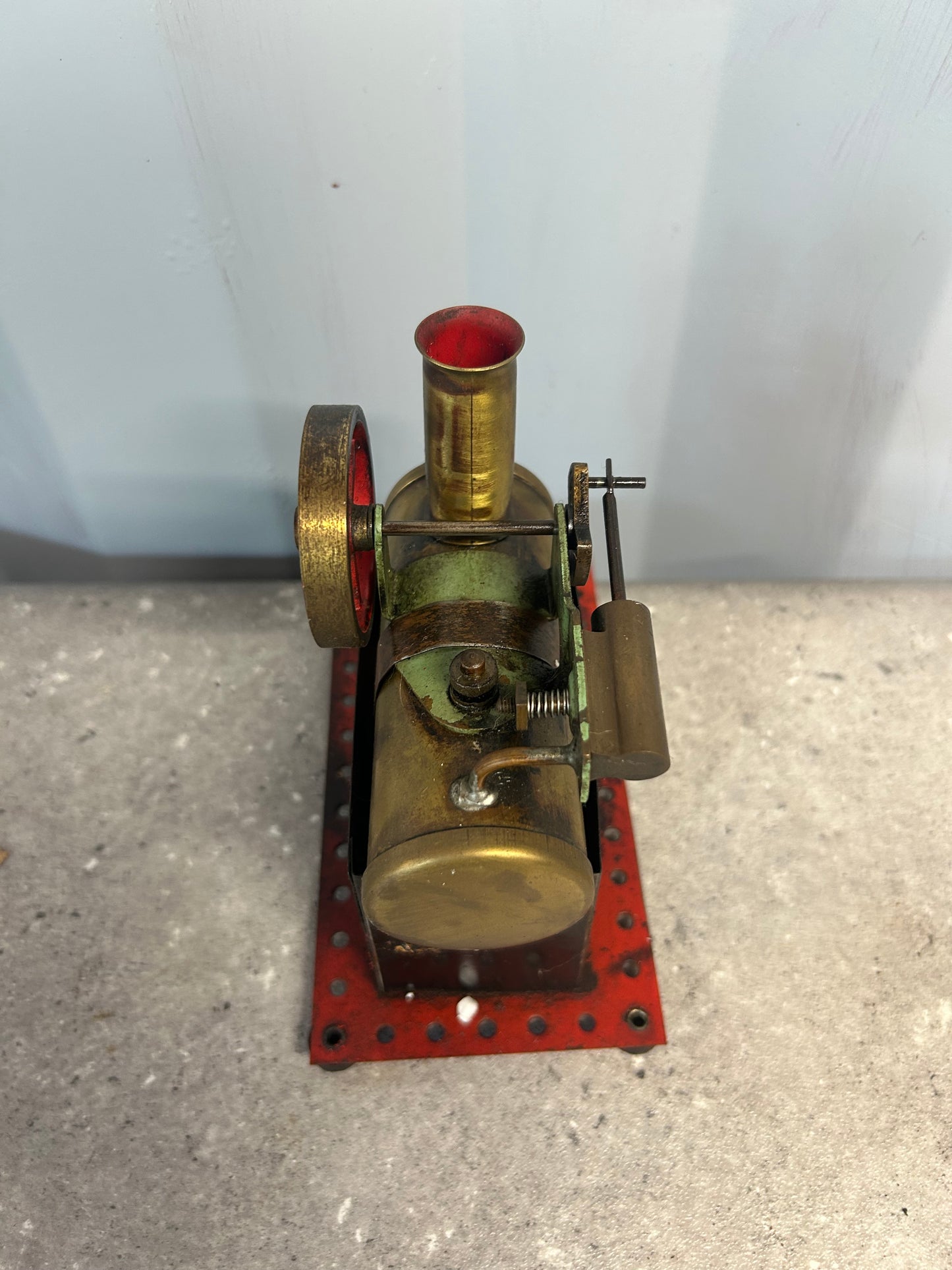 Early Mamod Minor (MM2) Brass Flywheel/ Flat-Base Stationary Engine