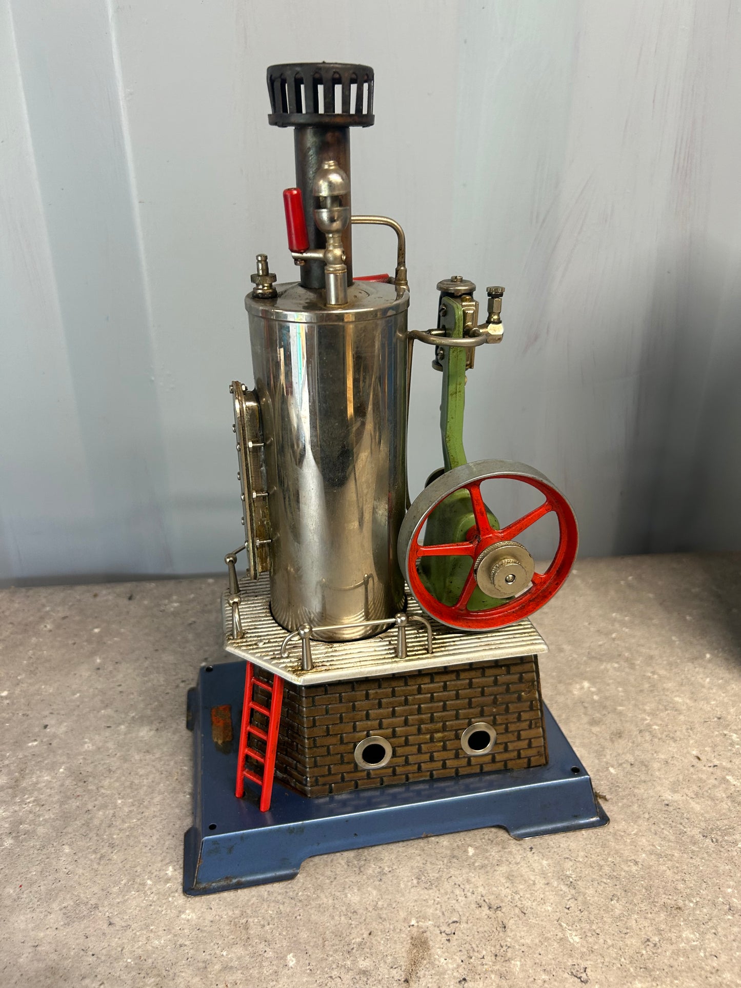 Wilesco D45 Vertical Engine