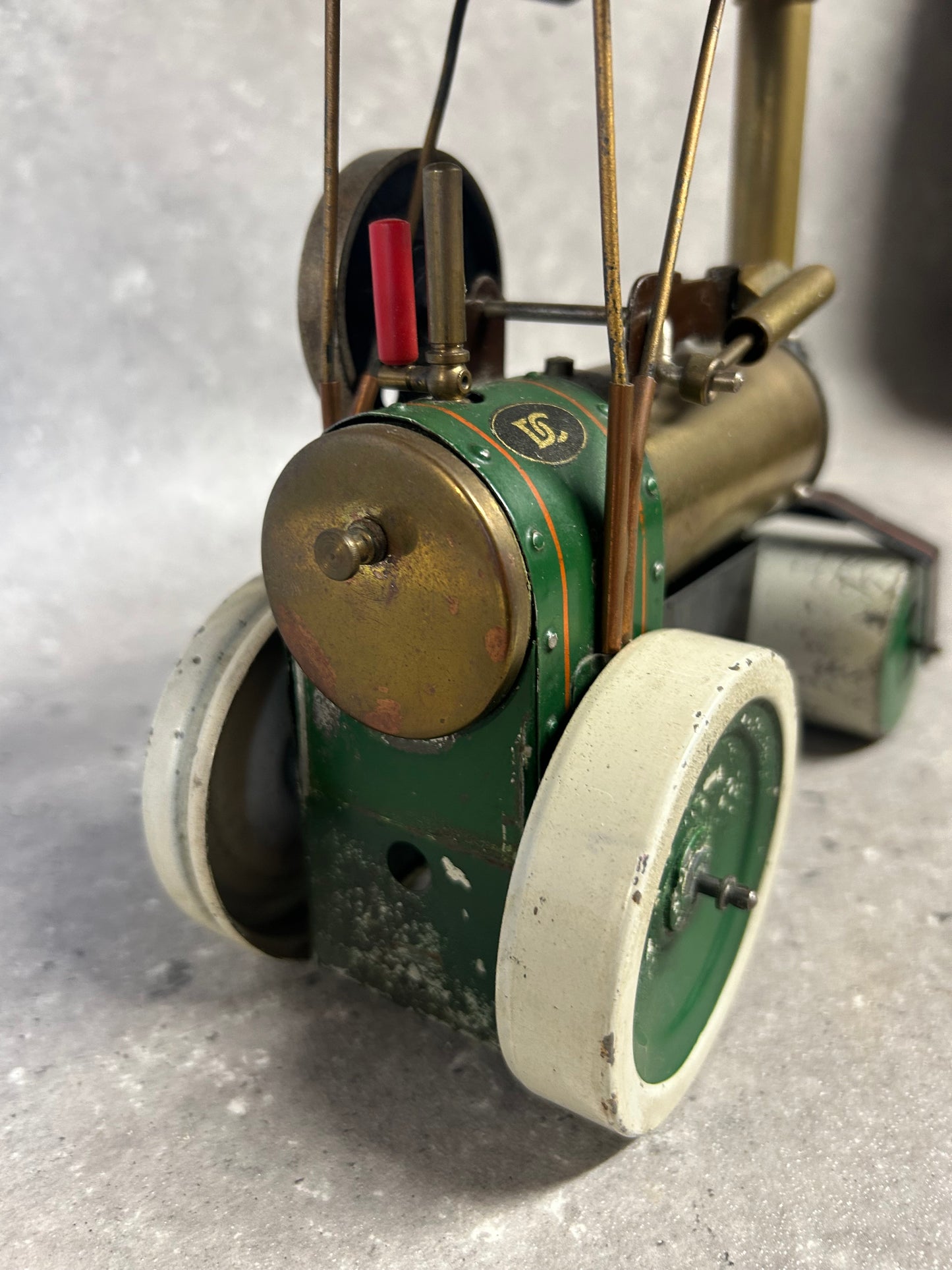 Doll #506 Roller Model