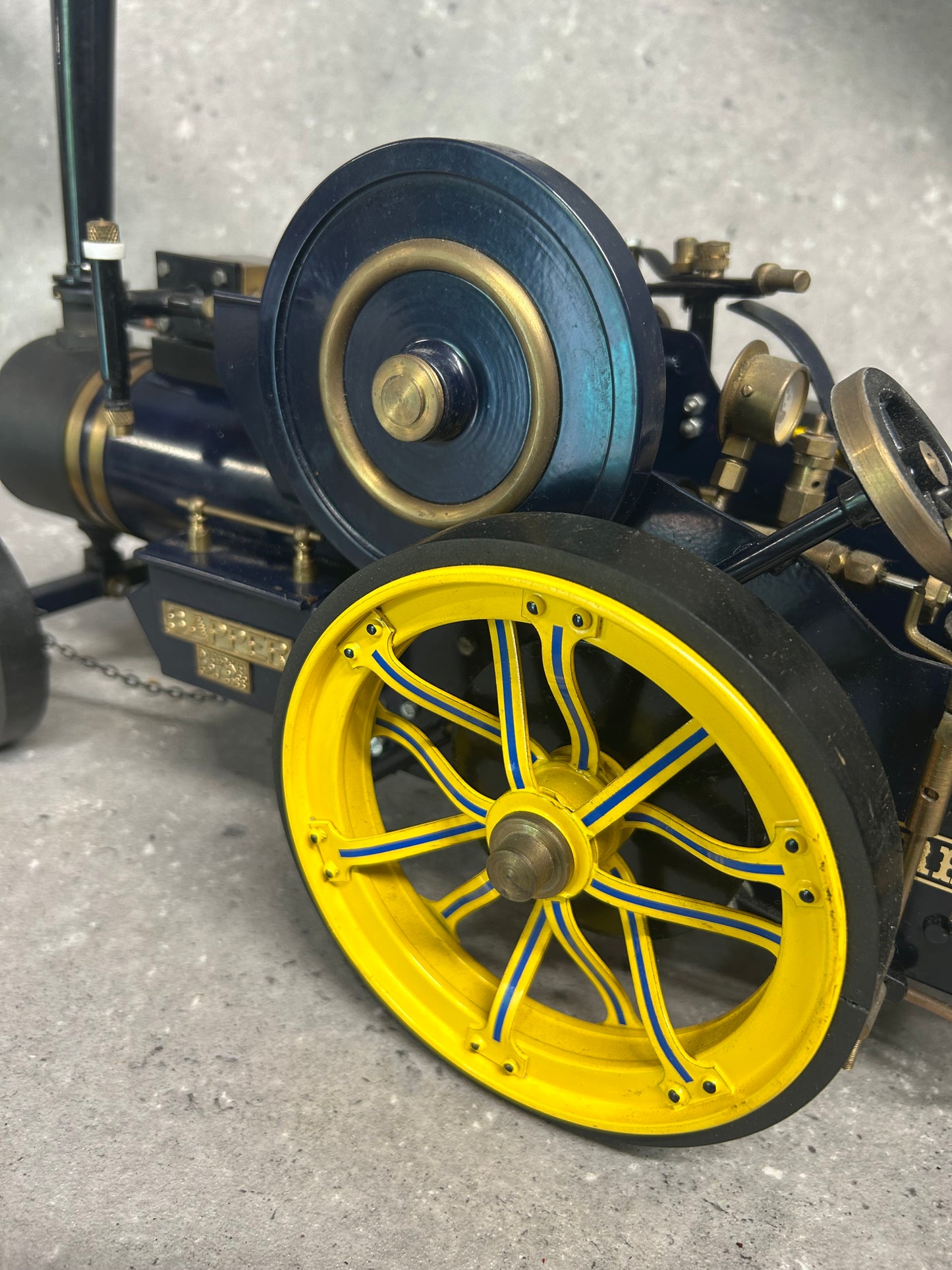 Markie (Fareham) 1:10 “Sapper” Road Locomotive Model with Water Cart