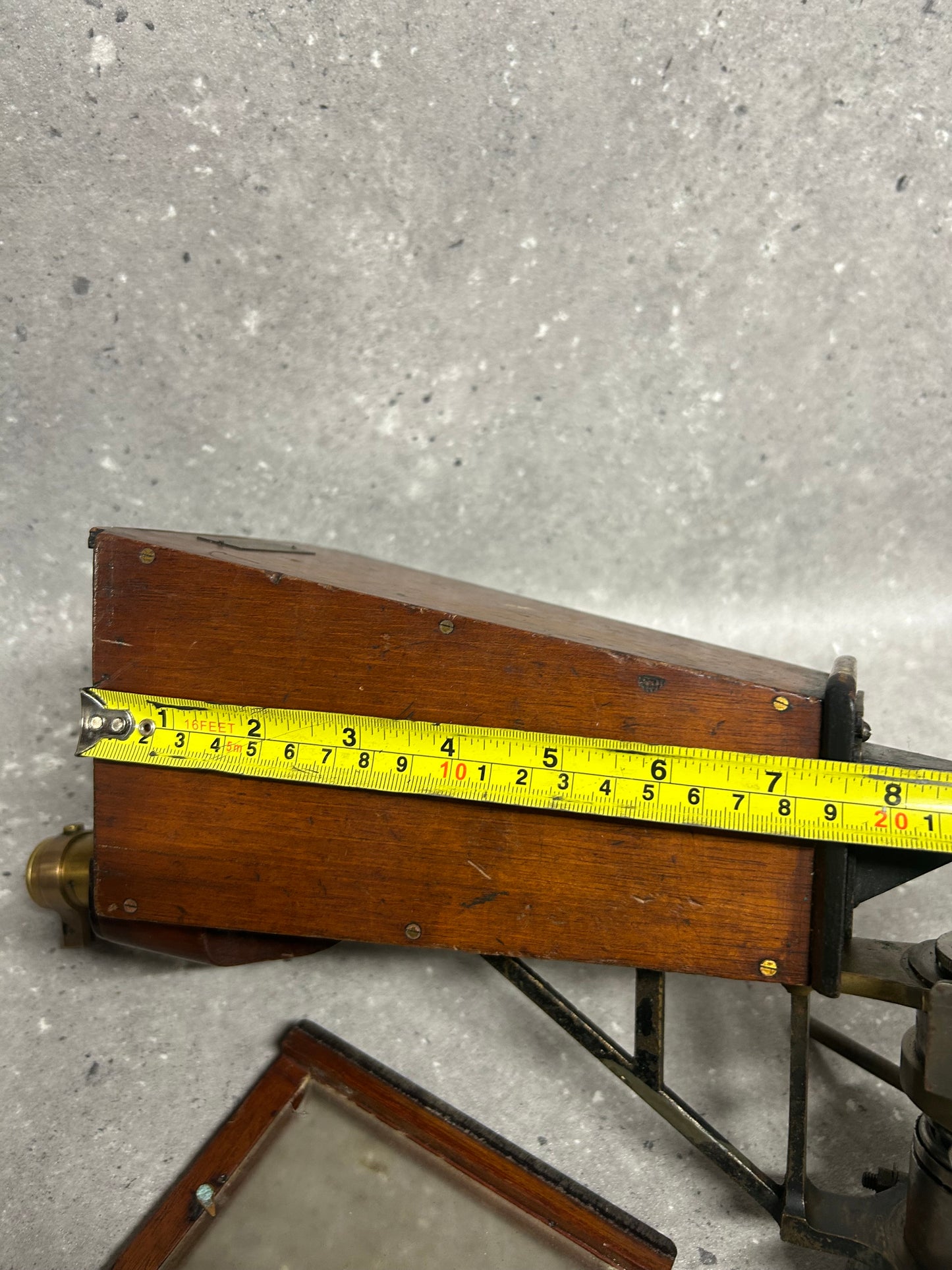 Dobbie-McInnes Hopkinson Flashlight Indicator with Photographic Hood