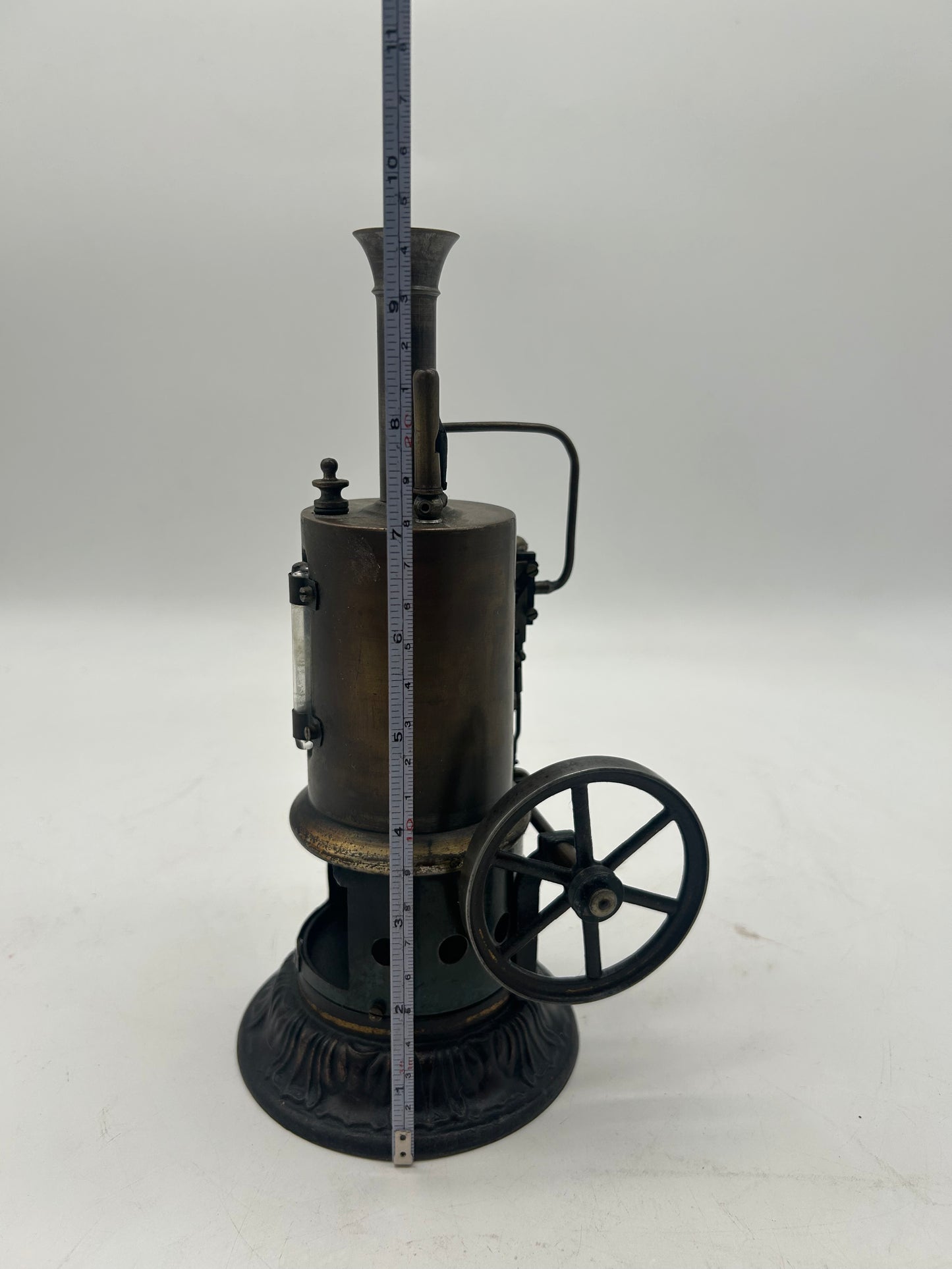 Schoenner Vertical Steam Engine