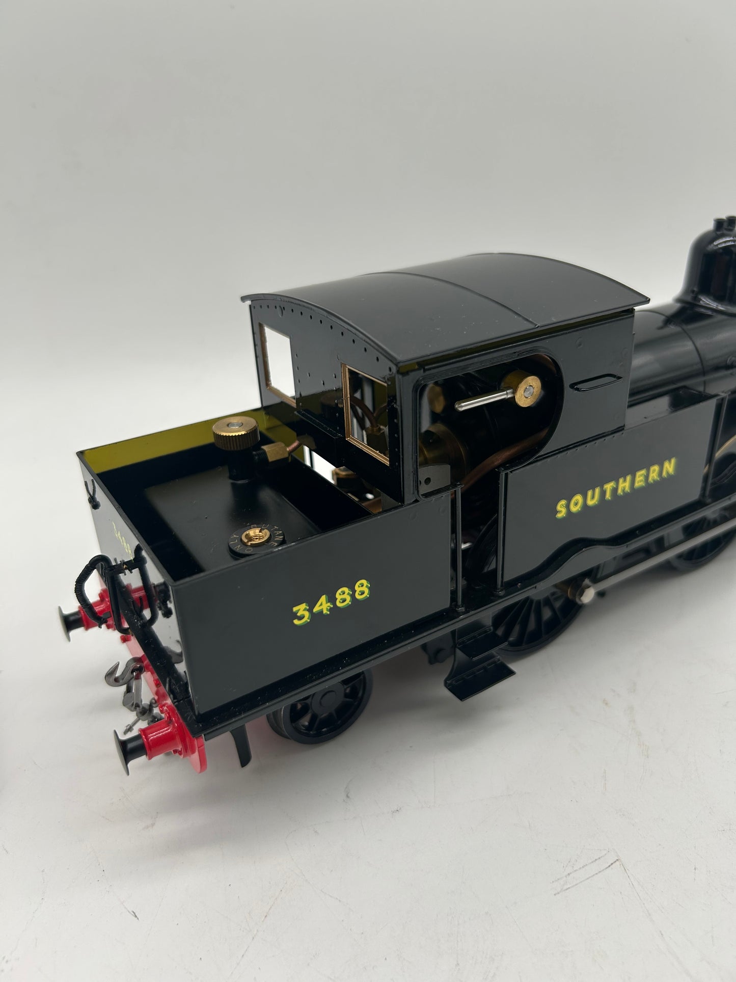 Accucraft Adams Radial Tank 4-4-2T S32-15D SR Plain Black RTR