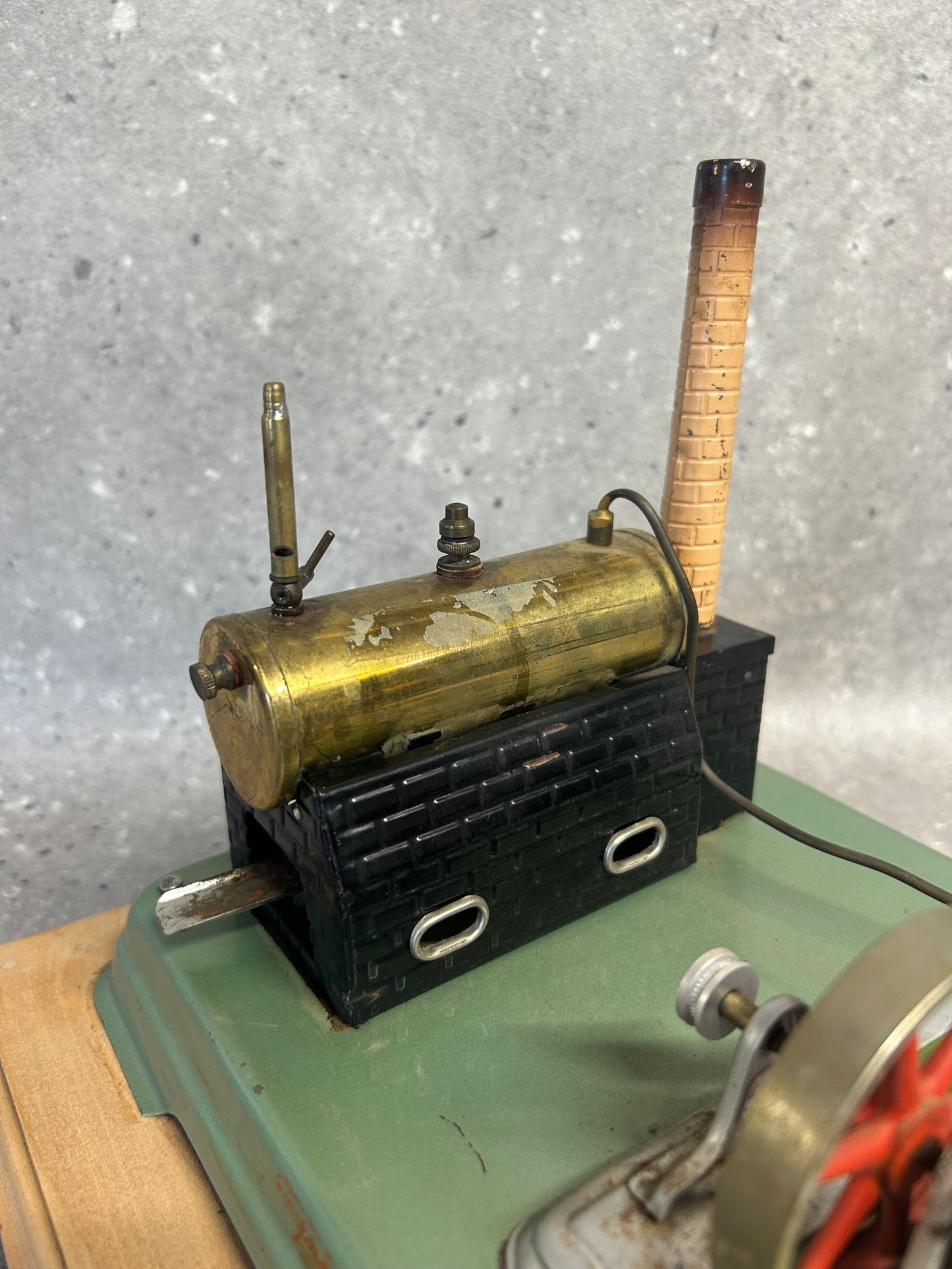 Fleischmann 120-2 Stationary Engine Model