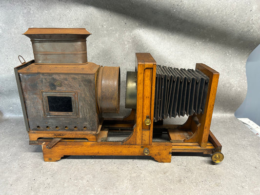 Antique Coronet Photographic Enlarger / Lantern Projector