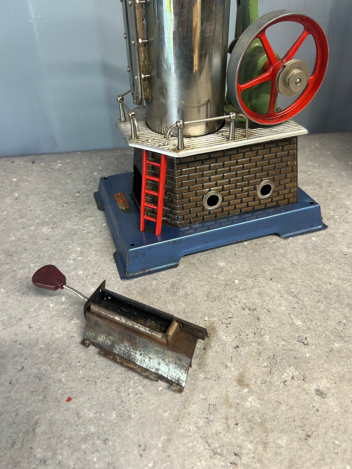Wilesco D45 Vertical Engine
