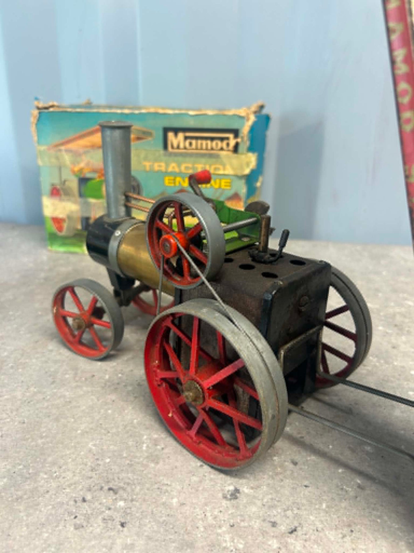 Mamod TE1A Traction Engine Model (Colour Box)