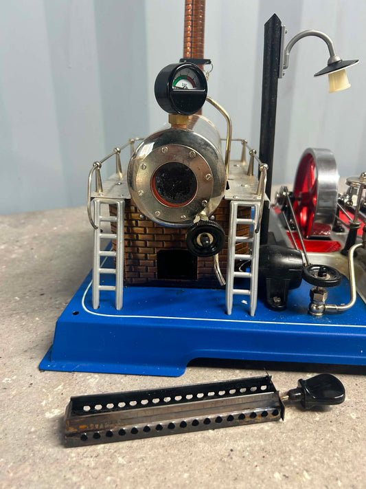 Wilesco D20 Stationary Engine w/ Light & Dynamo