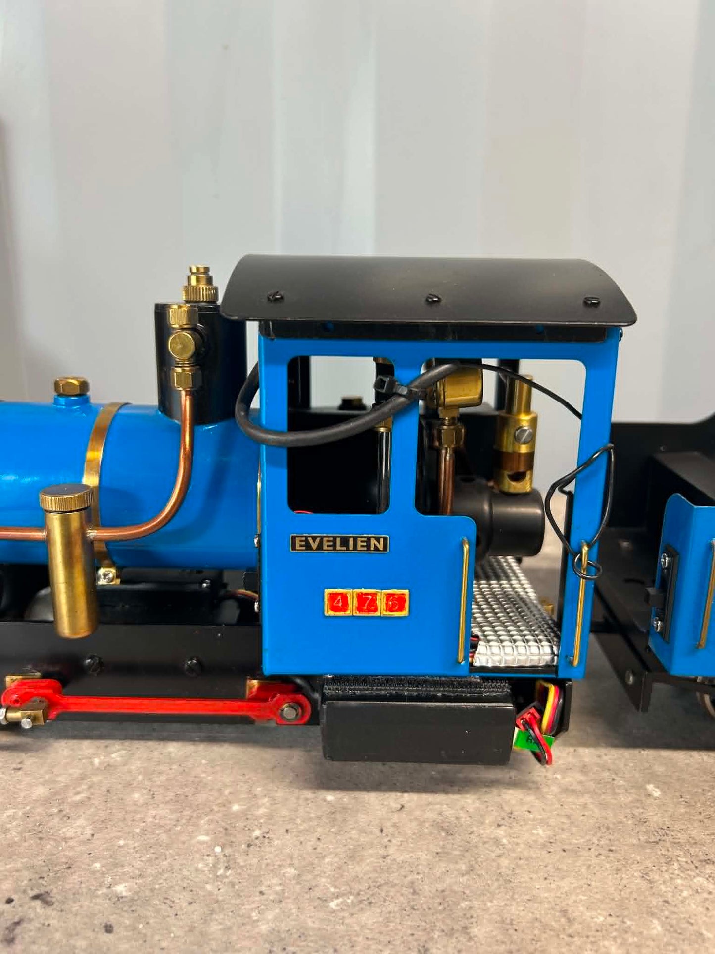 Cheddar Models “Iver” 32mm Gas-Fired Locomotive w/ Tender & Radio Control