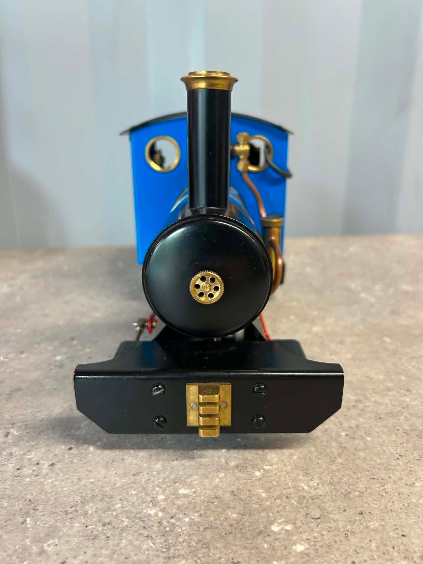 Cheddar Models “Iver” 32mm Gas-Fired Locomotive w/ Tender & Radio Control