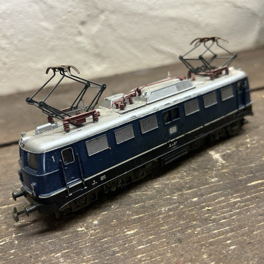 Jouef Electric 8864 BR 110 Locomotive